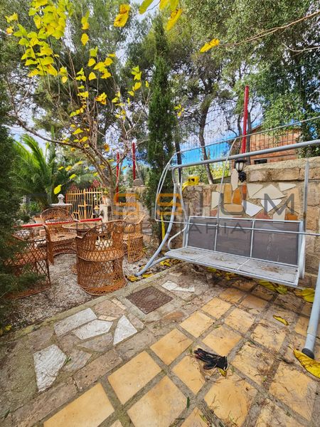 Foto b3875edf-6836-4619-8e1d-f53cb948fd2a. Casa amb xemeneia aparcament piscina a Bellvei