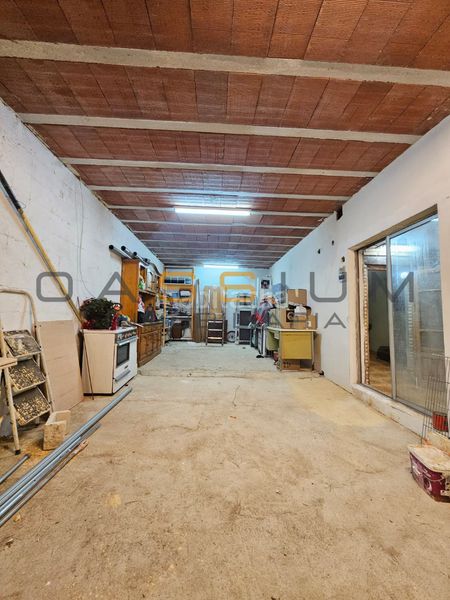 Foto b3de7da5-1208-4827-84d9-6e73d35341d3. Casa amb xemeneia aparcament piscina a Bellvei