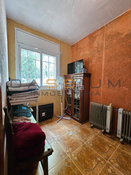Foto c2ce17d7-3819-4e37-8e07-876913da9889. Casa amb xemeneia aparcament piscina a Bellvei
