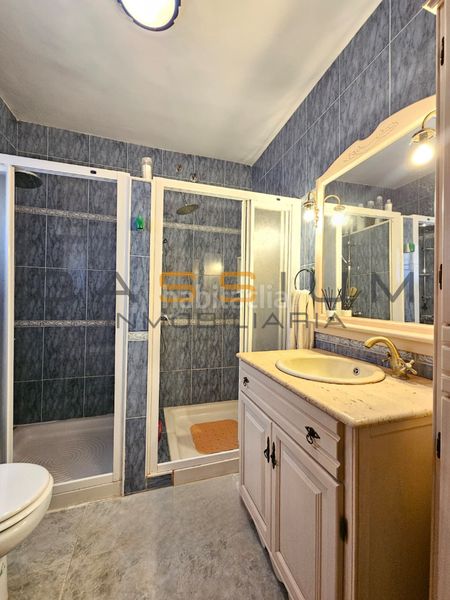 Foto f184604c-bb65-4d75-875f-a45553a47240. Casa amb xemeneia aparcament piscina a Bellvei