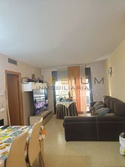 Pis  Carrer del campassos. Piso en montbrió del camp: 100 m², 3 habitaciones, terraza doble