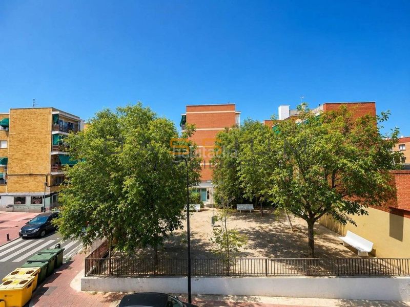 Foto 8c177385-3128-4643-ba38-df0594bdab49. Pis amb calefacció a Sant Ildefons Cornellà de Llobregat