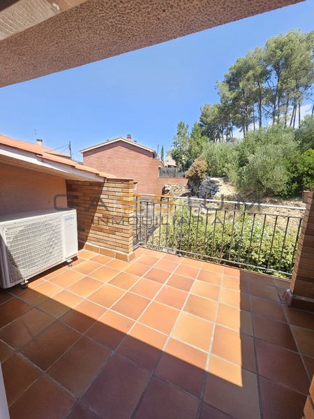 Foto 23d780c4-3912-4ce1-8bf3-c23b59f64468. Casa amb calefacció aparcament a Ca n´Oriol Rubí