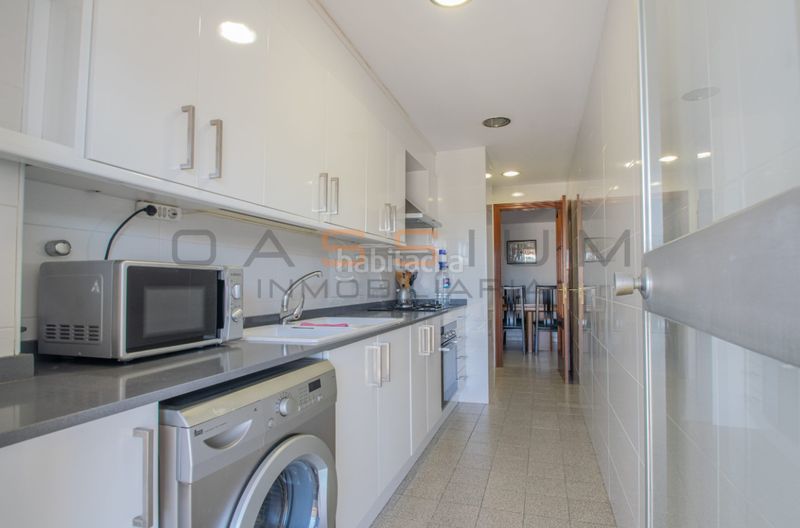 Foto aa0a6a4c-4086-4adf-a84a-dd651cdd7bb5. Pis amb aparcament a La Pineda Vila-seca
