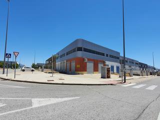 Nau industrial  Avenida de aználcazar. Nave en polígono pibo. ya alquilada, en rentabilidad