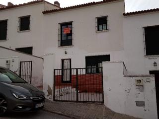 Dúplex a Calera de León. Duplex  calera de leon el parque