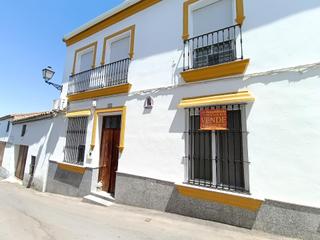 Casa a Calera de León. Casa  calera de leon