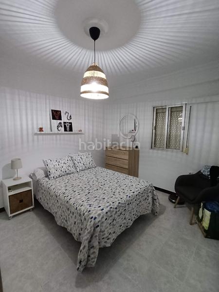 Foto 331d4e0e-f06d-4dea-977f-c852a21be26e. Rent flat in El Torrejón - El Cerezo Sevilla