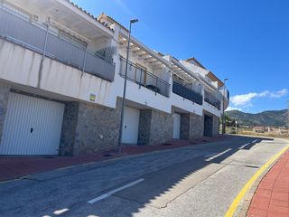 Casa adossada a Calle Colmenar 3
