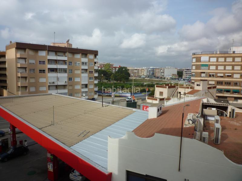 Foto 606f01a3-df0f-4073-b53f-41ef87ff655c. Piso en avenida doctor gregorio marañón 14 piso en calle del huerto, 500 metros playa acequión en Torrevieja