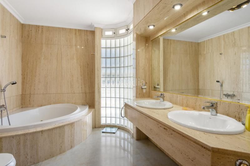 Foto 657d7b86-7a23-4c15-8a1f-d441628d46fb. Chalet en avenida miguel de unamuno 17 chalet de lujo en torreta florida en Torrevieja
