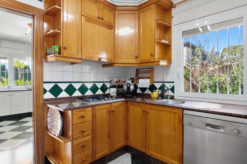 Foto c1688112-e154-4f3d-bd2c-bcc339965dc5. Chalet en avenida miguel de unamuno 17 chalet de lujo en torreta florida en Torrevieja