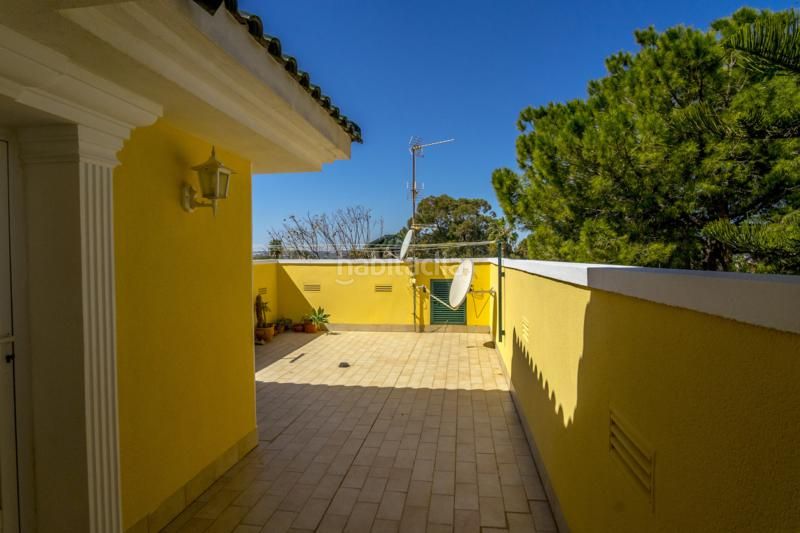 Foto de5e507c-71e9-4413-adf8-2b00b1a5c825. Chalet en avenida miguel de unamuno 17 chalet de lujo en torreta florida en Torrevieja