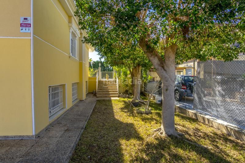 Foto e727dab4-3804-49cb-871f-d8fe62c6771e. Chalet en avenida miguel de unamuno 17 chalet de lujo en torreta florida en Torrevieja