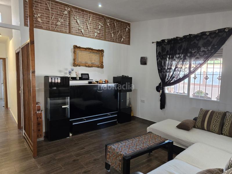 Foto 1d62088c-4c8e-471b-9479-4c7d0a00435c. Chalet en calle del morral 218 chalet adosado en playa flamenca, costa en Orihuela