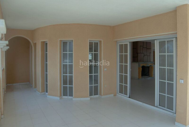 Foto 52235327-bfb8-41d7-8ec6-b6286cad6da9. Chalet en urbanización Veneziola golf 125 chalet en la manga, murcia, con puerto de atraque en Manga del Mar Menor (La)