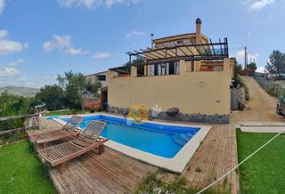 Xalet  Carrer dels masets. Chalet con piscina