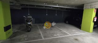 Affitto Posto auto  Calle antoni tàpies. Parking en prat de llobregat