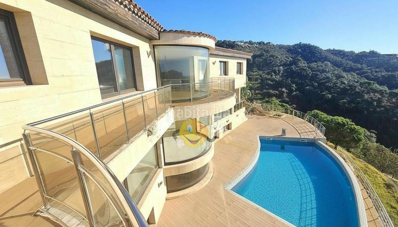 Foto de6ee9d0-3b80-4aa3-89fe-079cc6c641e0. Xalet amb calefacció aparcament piscina a Urbanitzacions Platja d´Aro