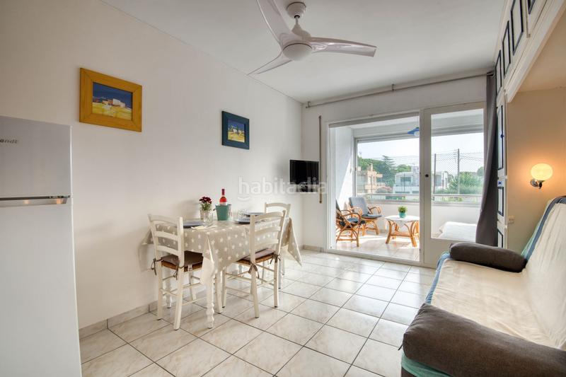 Foto f88af15b-2415-4900-a6cf-a269880ac510. Piccolo appartamento in lleida 35 in Riells Escala (L´)