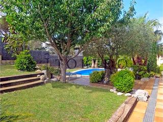 Haus in Sant grau 4. Chalet en venta santa cristina daro con piscina en mas trempat