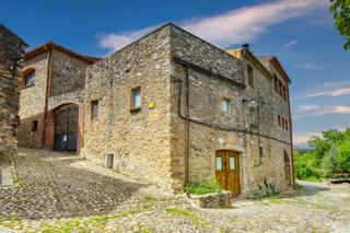 Casa a De les eres 28. Casa en venta con todas las comodidades en saus