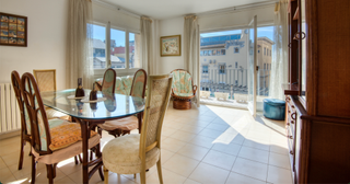 Appartement in Joan goula 5. Luminoso piso con balcn, vistas abiertas situado en segunda lin