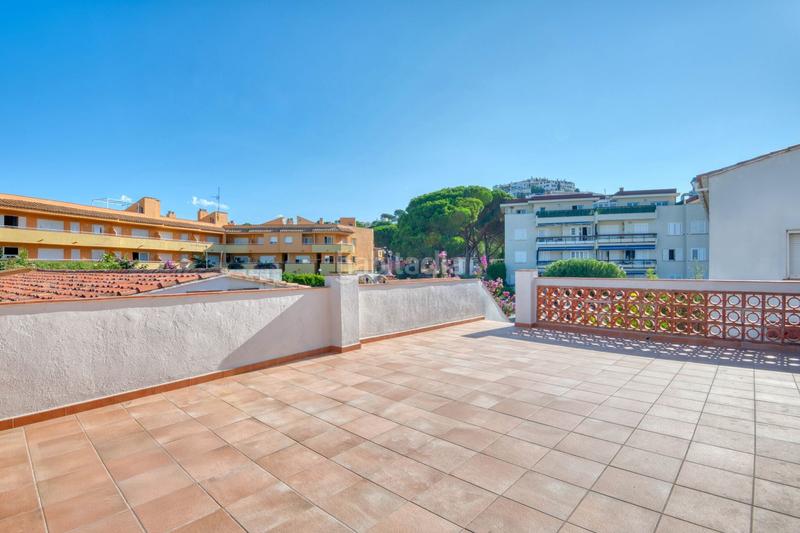 Foto 419d2453-20d3-4854-a06c-e0b420507663. Appartement dans termes 8 dans Montgó Escala (L´)