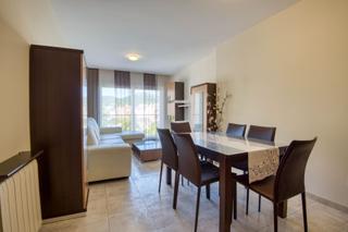 Piso en Santa Cristina Poble. Cntrico piso de 3 dormitorios con amplia terraza y ascensor en