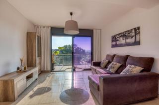 Apartamento en Jacint verdaguer 4. Luminoso piso con terraza, piscina y parking en el centro de san