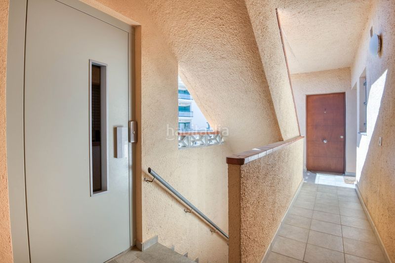 Foto 550f8cf8-7e61-4590-808d-7274ed4e2c4c. Apartament a Port - La Clota - Puig Sec Escala (L´)