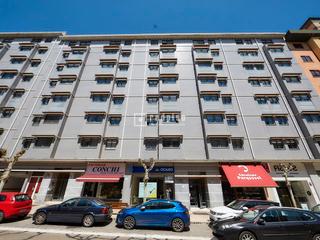 Pis a Manuel azaña 31. Excelente vivienda,  3 planta  en parquesol