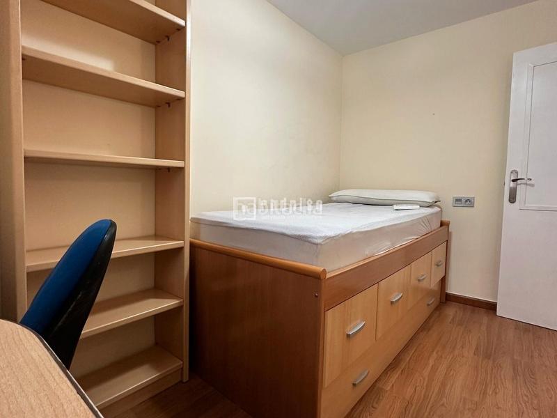 Foto 66158f69-15f7-46f1-b25a-9669b6bf69c9. Rent flat in puente colgante 11 in Plaza de Toros Valladolid