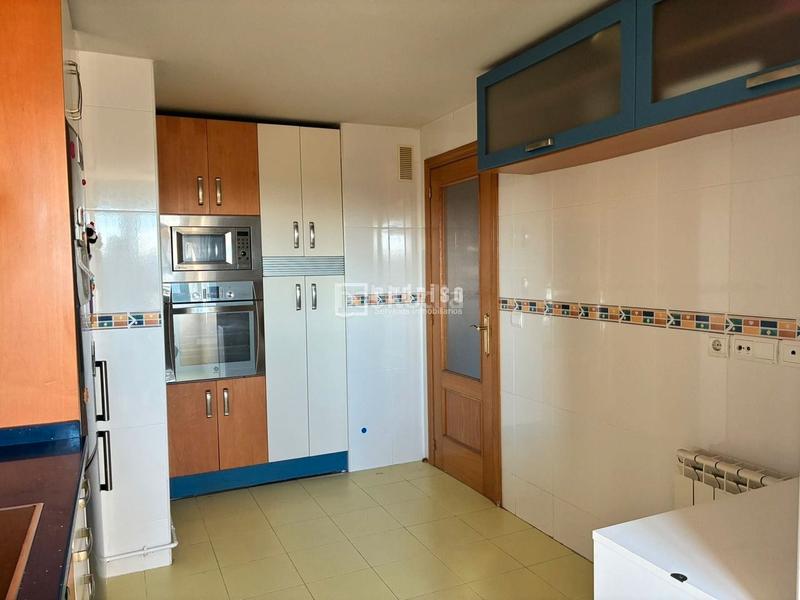 Foto 6af740e5-7644-46c7-be7a-9011bb418eaa. Rent flat in de los castaños 31 in Covaresa Valladolid