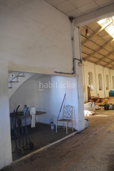 Foto a5b22388-a328-43e8-bfae-e4609ea2a51c. Bâtiment à usage industriel dans Antiga Moreira Sagunt