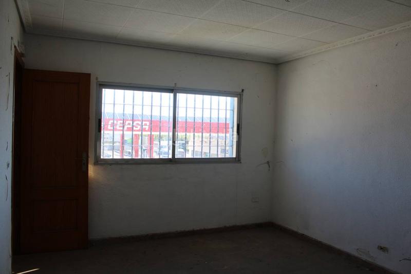 Foto 7abb5f02-7b15-41e8-9991-6b02682d9d18. Nau industrial a Antiga Moreira Sagunt