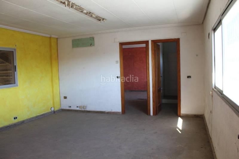 Foto eac6df56-0823-460a-8a4e-b2b74382d00f. Nau industrial a Antiga Moreira Sagunt