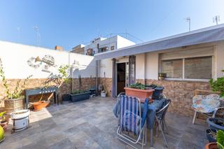 Casa a Centro puerto. Amplia vivienda reformada a pocos metros del mar en puerto de sa