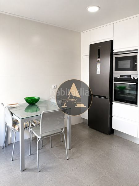 Foto be42378e-9fe5-4100-a4b1-80512a2d9953. Pis a Centro puerto Sagunt