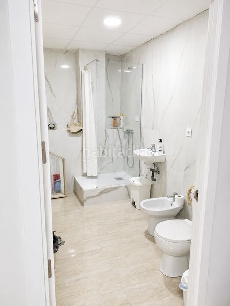Foto 838c4039-ca11-4c17-b3dd-8dc59f51cf34. Local comercial a Las Islas Sagunt