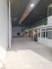 Alquiler Nave industrial  Calle pino alepo. Nave en alquiler polígono el pino, sevilla