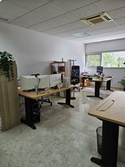 Affitto Ufficio  Avenida república argentina. Oficina en alquiler en bormujos