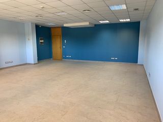 Location Bureau  Avenida república argentina. Oficina en alquiler en bormujos -megaocio