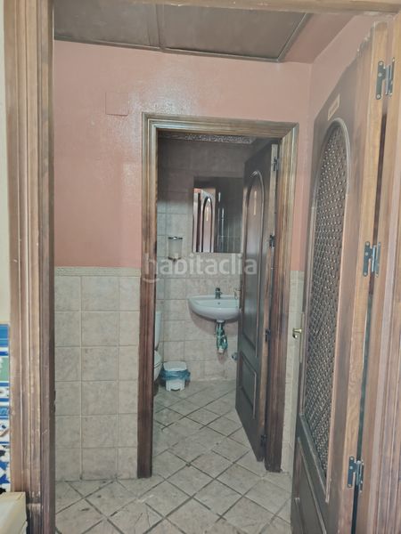 Foto c58b71e5-b364-4d49-9f41-ca043d89b220. Locale commerciale con riscaldamento in Centro Montequinto