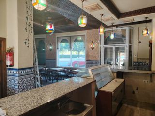 Geschäftsraum  Calle trajano. Local en venta en montequinto, dos hermanas, sevilla