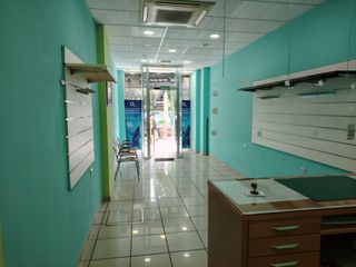 Lloguer Local Comercial a Cruz Roja. Local en alquiler zona león xiii, ronda capuchinos