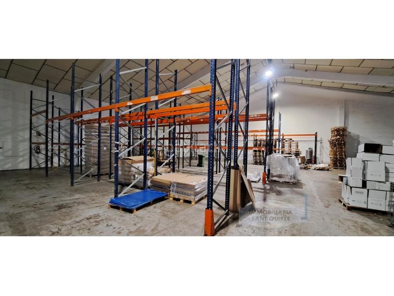 Foto 37216833-c15a-4e25-a753-e7586cd1b9c6. Rent industrial building in Can Casablanques Sant Quirze del Vallès