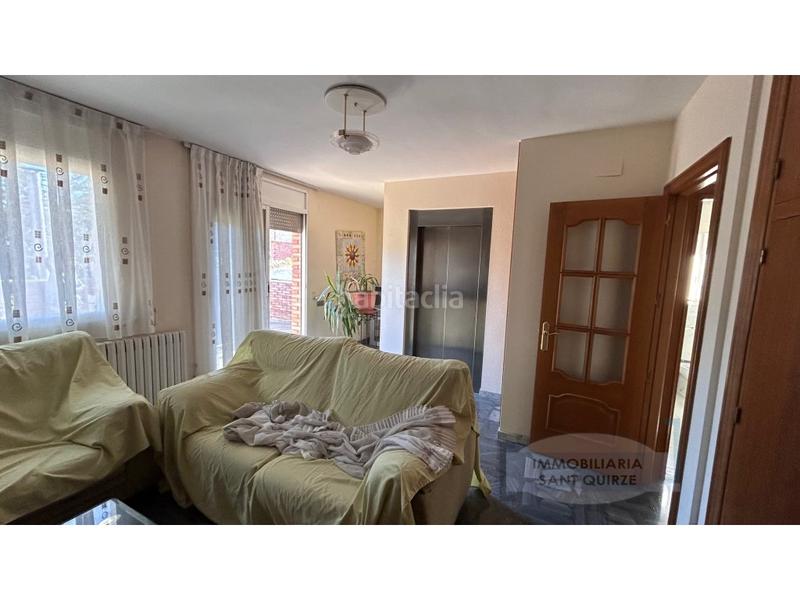 Foto 04679f87-ec10-4c57-9b86-925031109a4f. Haus mit parking in Can Parellada Terrassa