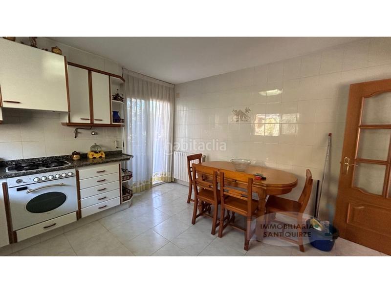 Foto a587f041-8eca-44db-97de-3f497ad84608. Haus mit parking in Can Parellada Terrassa