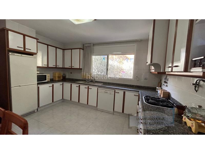 Foto ba75992c-ae23-4ffc-a699-4a00dd4c0776. Haus mit parking in Can Parellada Terrassa